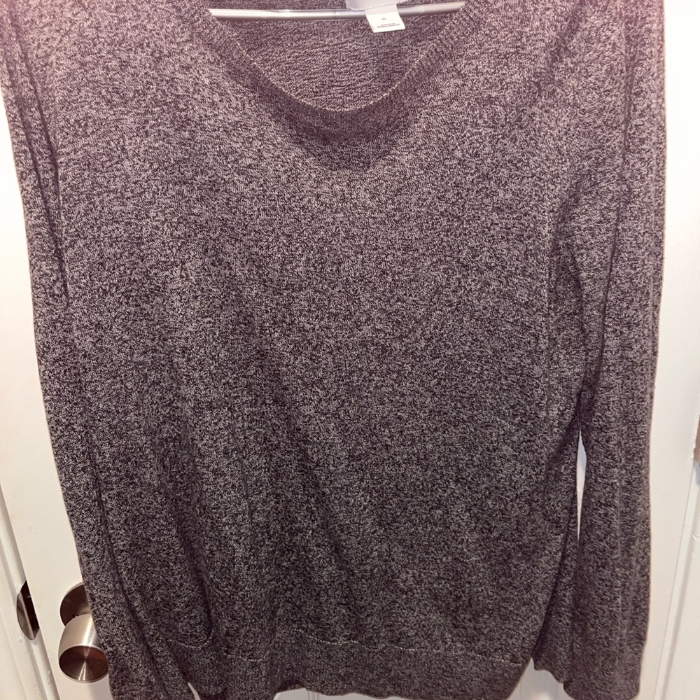Old Navy Heather Gray Sweater